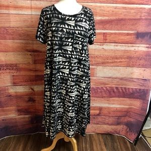 LulaRoe Black And White Carly Dress